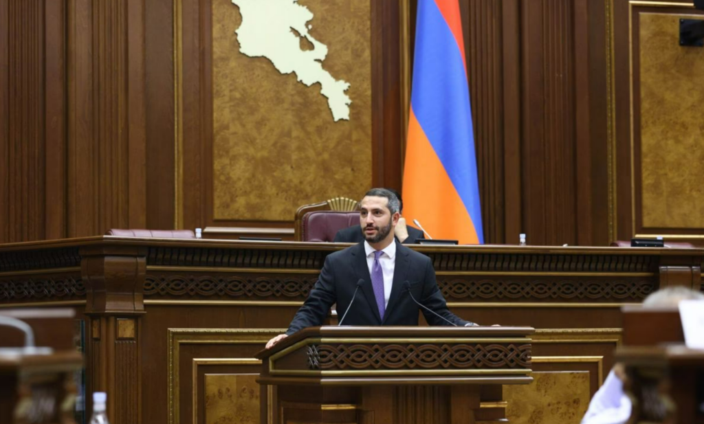 სოციალურ ქსელებში ორგანიზებულად შეიქმნა სომეხი მაღალჩინოსნების ყალბი ანგარიშები